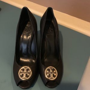 Tory Burch sally peep toe